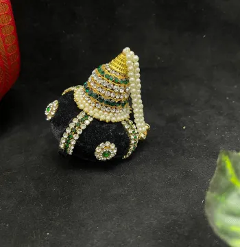 Green and White – Andal Kondai Hair Bun Ornament | Kuchipudi & Bharatanatyam | Gold Finish with Kundan Stones