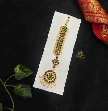 Red and Green Kundan Tika – Kuchipudi & Bharatanatyam Dance Tika | Gold Finish with Kemp Stones